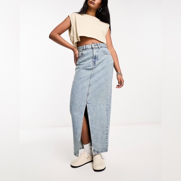 ASOS Dresses & Skirts - NEW ASOS design denim midi skirt w/ split